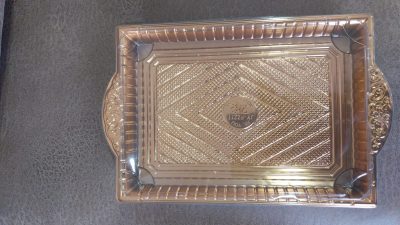 185CM GOLDEN RECT. TRAY W/DOM LID 400PCS علب دهبى غطاء شفاف