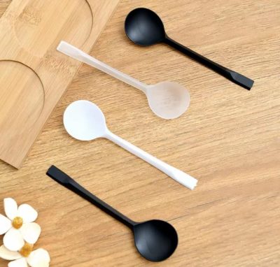 COLOURED ROUND SPOON 40*50PCS ملاعق مدور ملونة